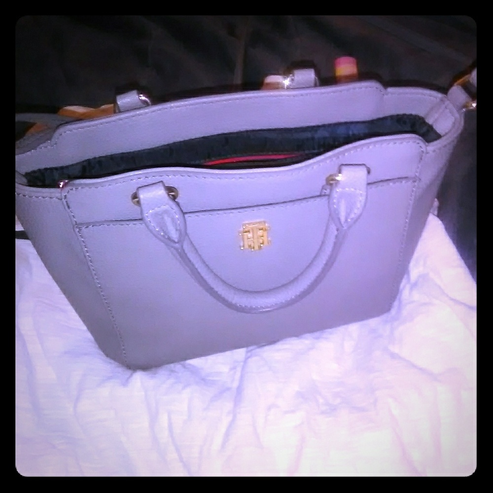 Tommy Hilfiger purse